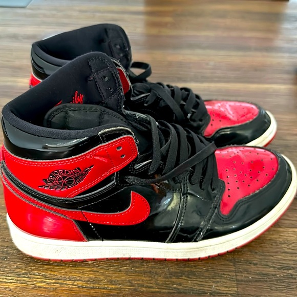 Jordan 1 Retro High OG Patent Bred 555088-063 Size 8.5 - Picture 1 of 4